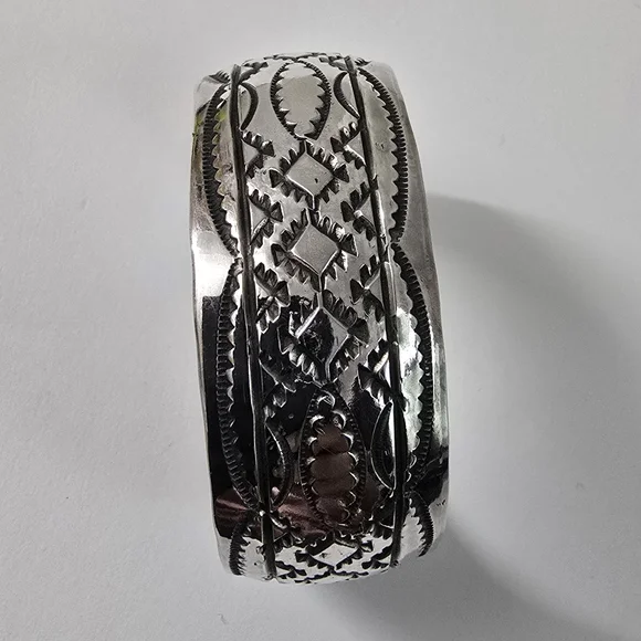 Handcrafted Sterling Silver Native American Cuff Bracelet – A Legacy in Metal - Picture 2 of 12